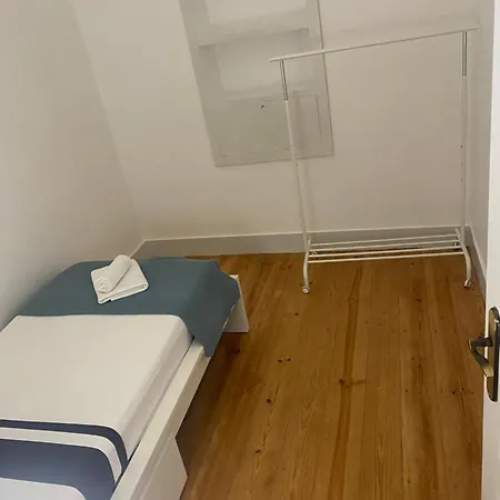 Quarto Moscavide Διαμέρισμα *