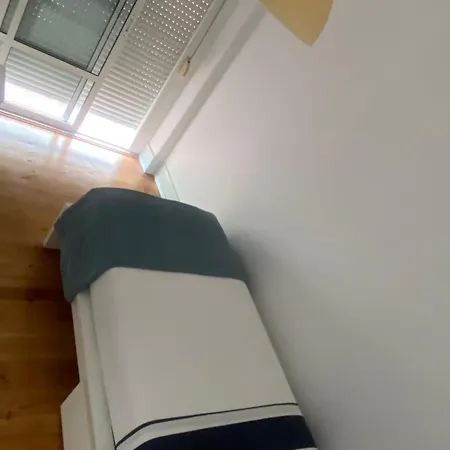 Quarto Moscavide Lisbon