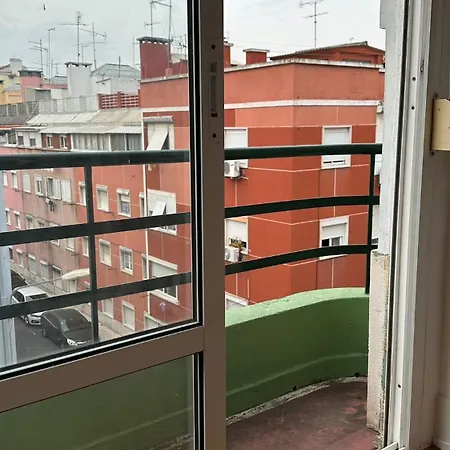 Quarto Moscavide Apartment